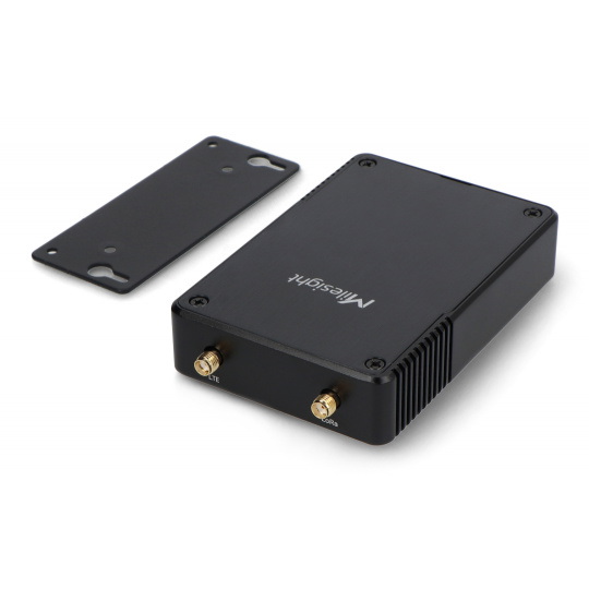 Центральний блок LoRaWAN WiFi/Ethernet + LTE - чорний - Milesight UG56-L08GL-868M