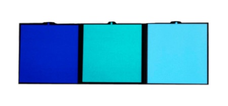 Przedmiotem sprzedaży jest EL Panel w kolorze niebieskim.