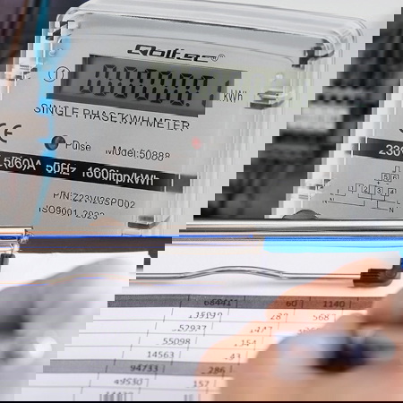 Jednofazowy miernik zużycia energii 230 V na szynę DIN - Qoltec 50888